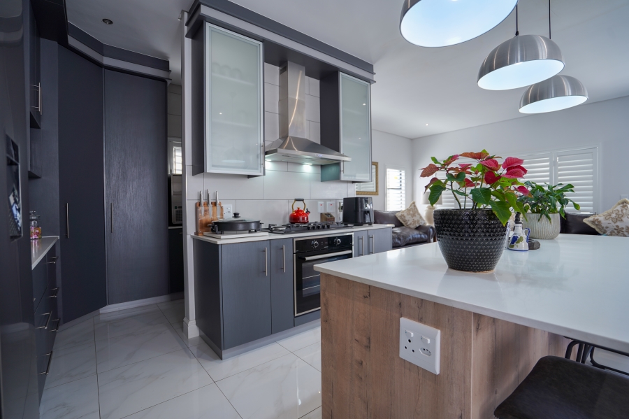 4 Bedroom Property for Sale in Sandown Western Cape